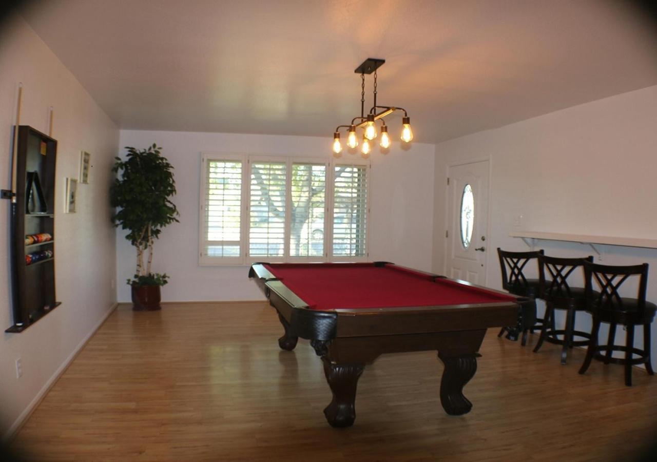 Tempe Escape With Heated Pool, Billiards & Firepit Fun Villa Exterior foto
